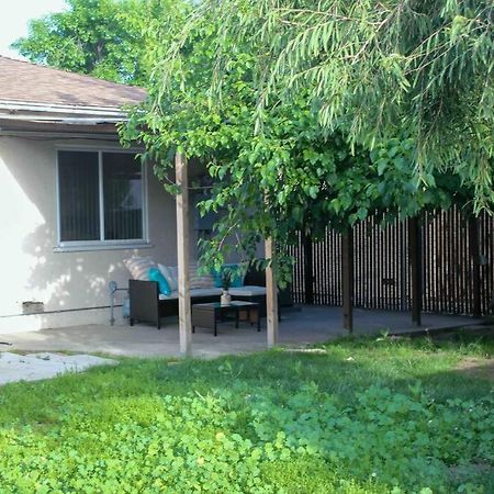 Cheerful 2-Bedroom Home - Free Parking On Premises Burbank Exterior foto